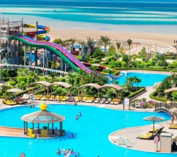 هاواي سيزر بالاس مع براند ترافيل